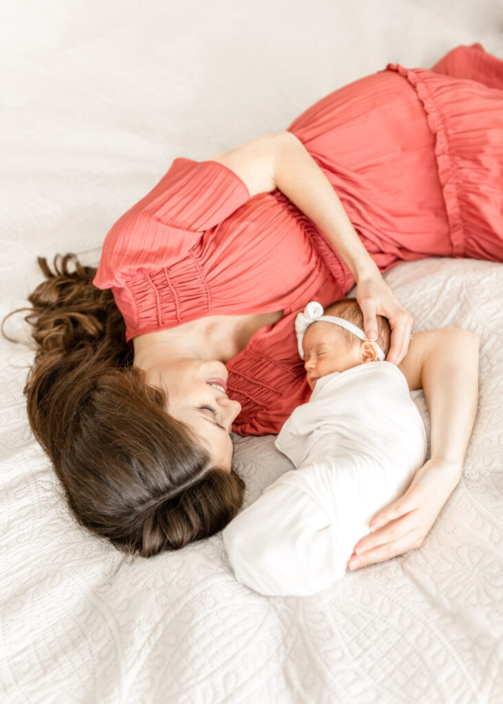 lifestyle newborn picture in utah county